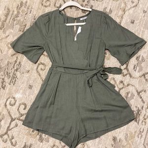 NWT Green romper size medium